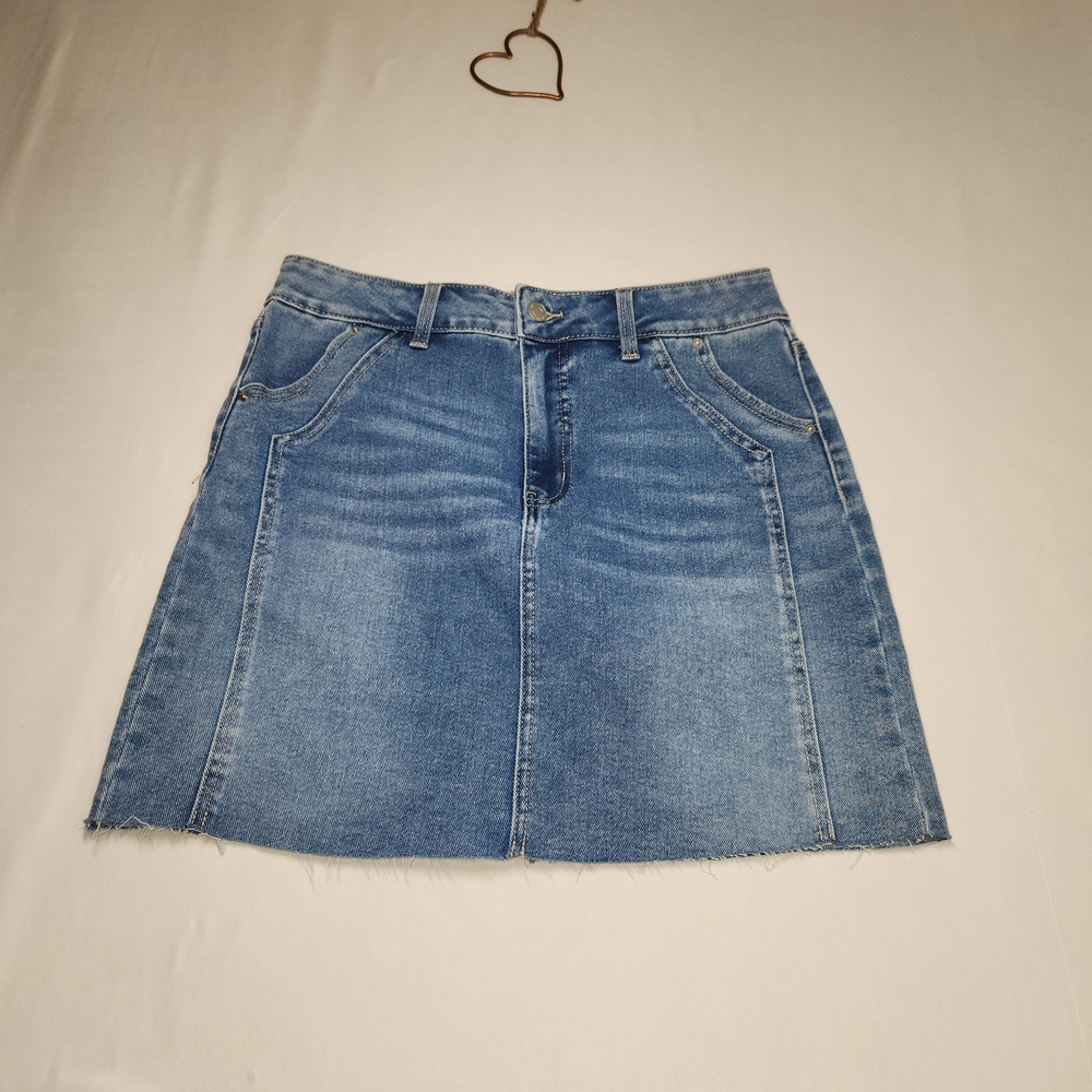 ⭐️NWT Time & Tru Size 10 Denim Mini Skirt A-Line Raw Hem Boho Casual Festival